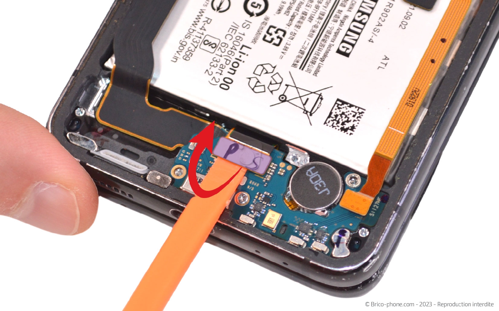 Comment changer les batteries sur Galaxy Z Flip3 photo 2