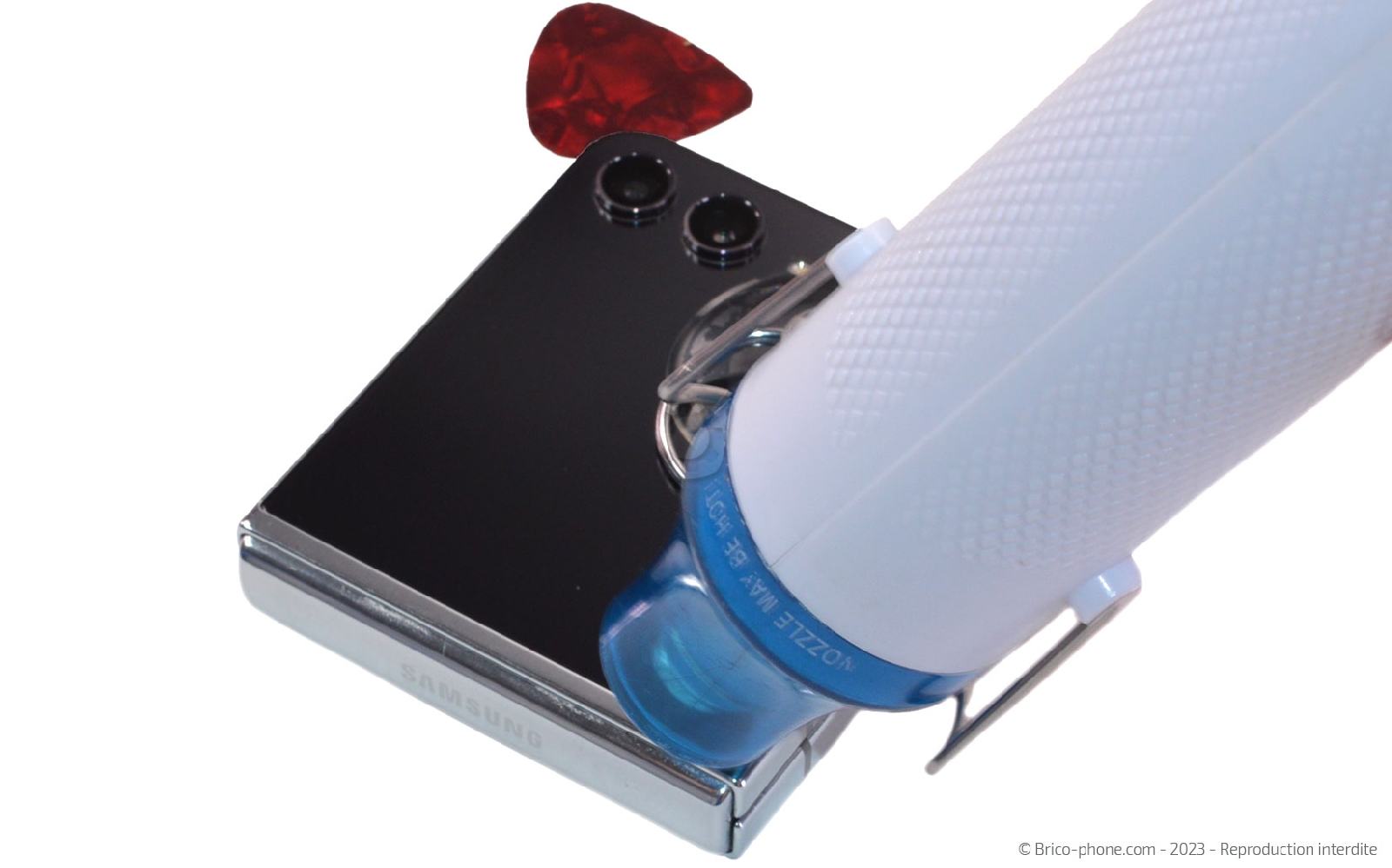 Comment changer les batteries sur Galaxy Z Flip5 photo 1