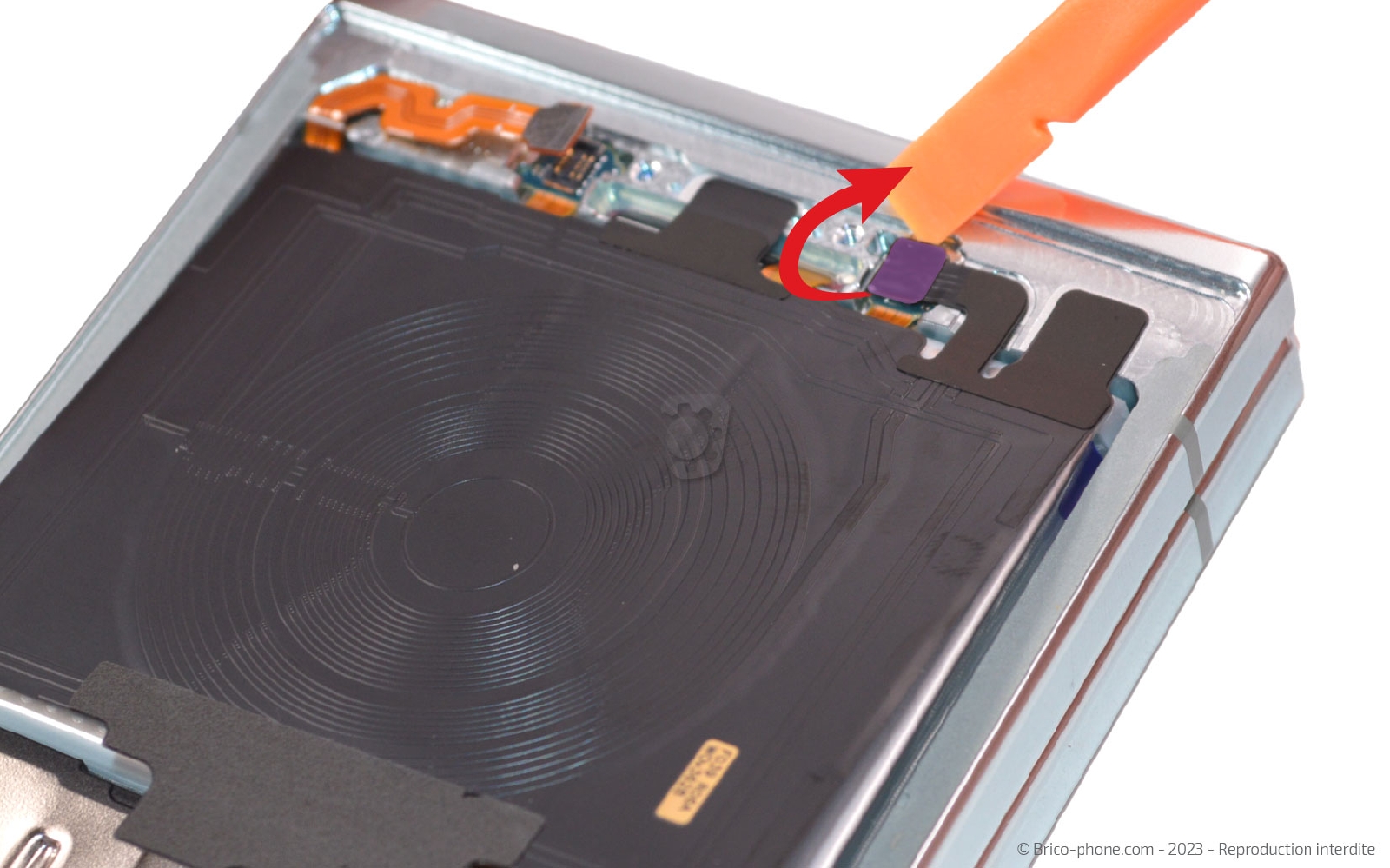 Comment changer les batteries sur Galaxy Z Flip5 photo 1