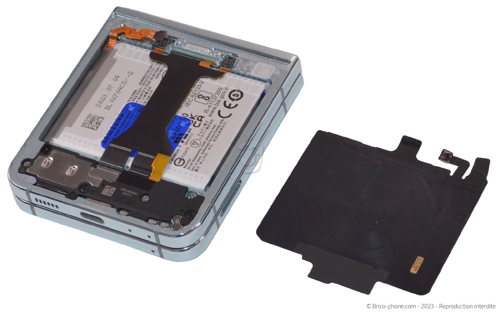 Comment changer le connecteur de charge sur Galaxy Z Flip5 photo 3