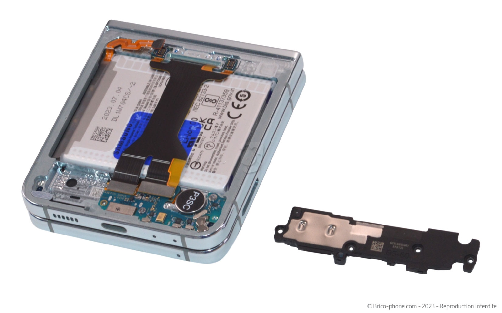 Comment changer le connecteur de charge sur Galaxy Z Flip5 photo 3