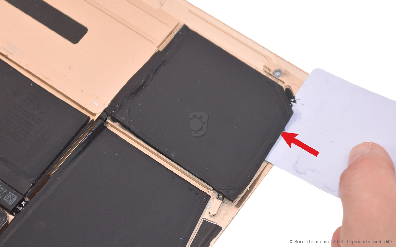 Comment changer la batterie sur Macbook A1534 photo 2