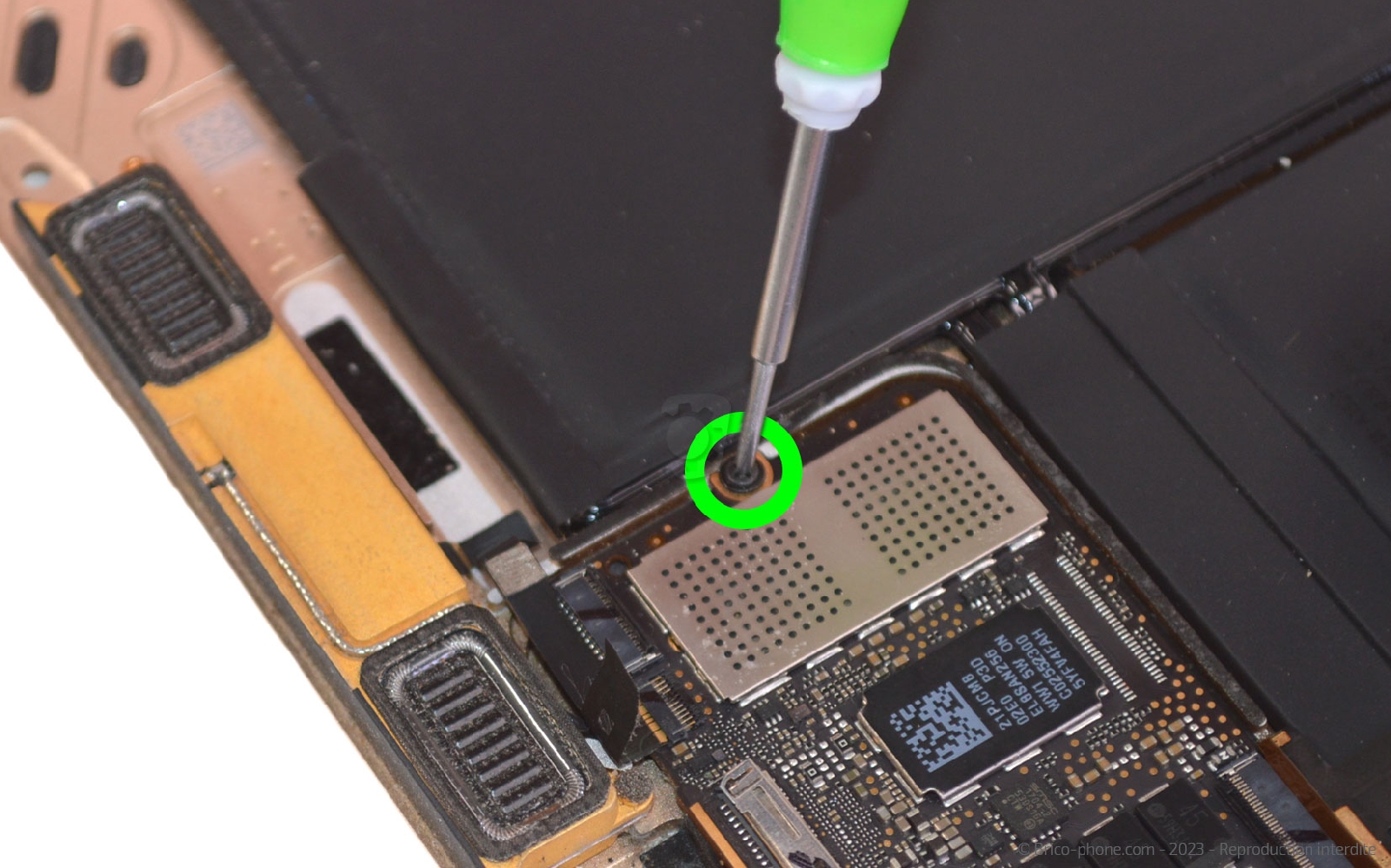 Comment changer la batterie sur Macbook A1534 photo 1