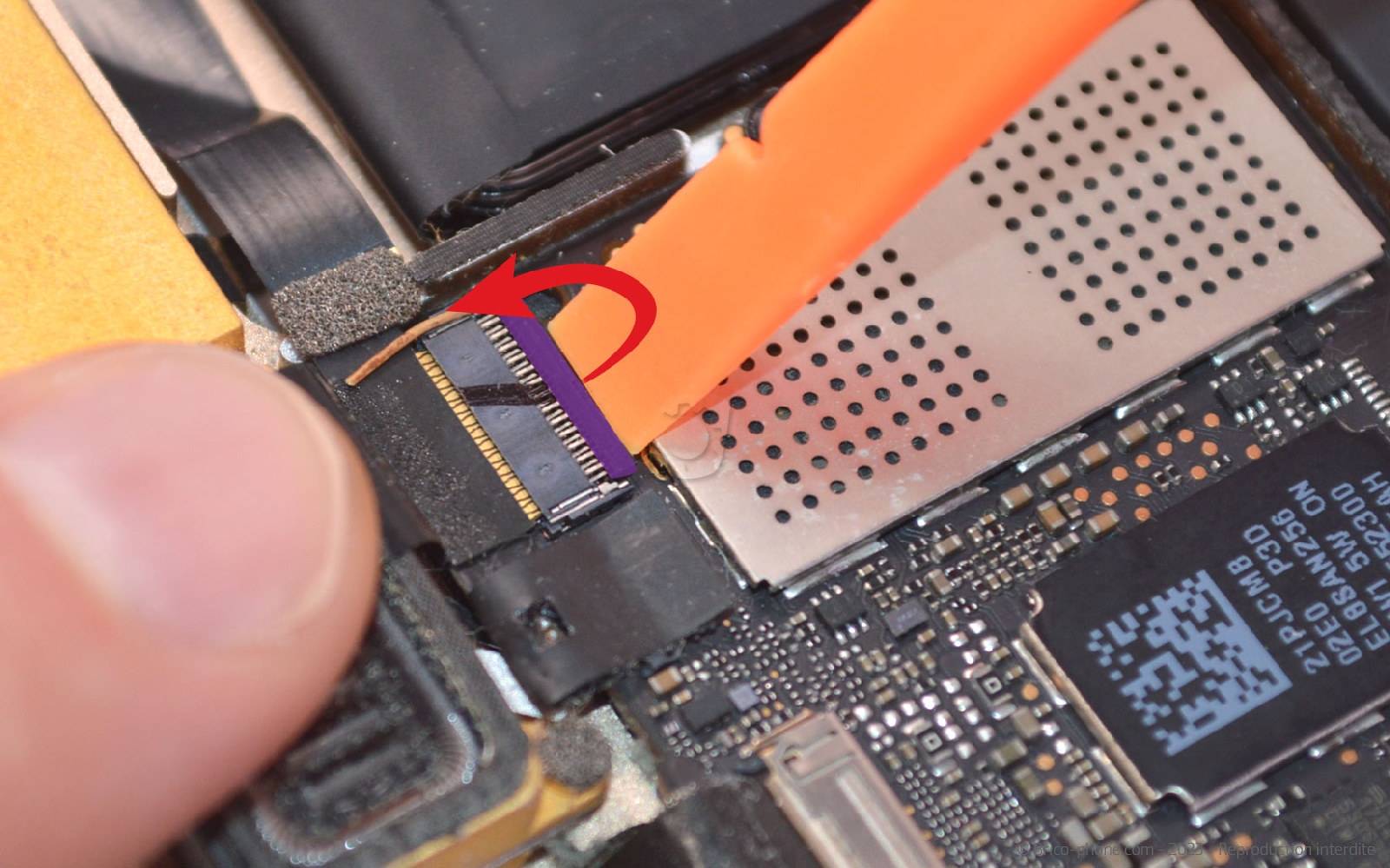 Comment changer la batterie sur Macbook A1534 photo 1