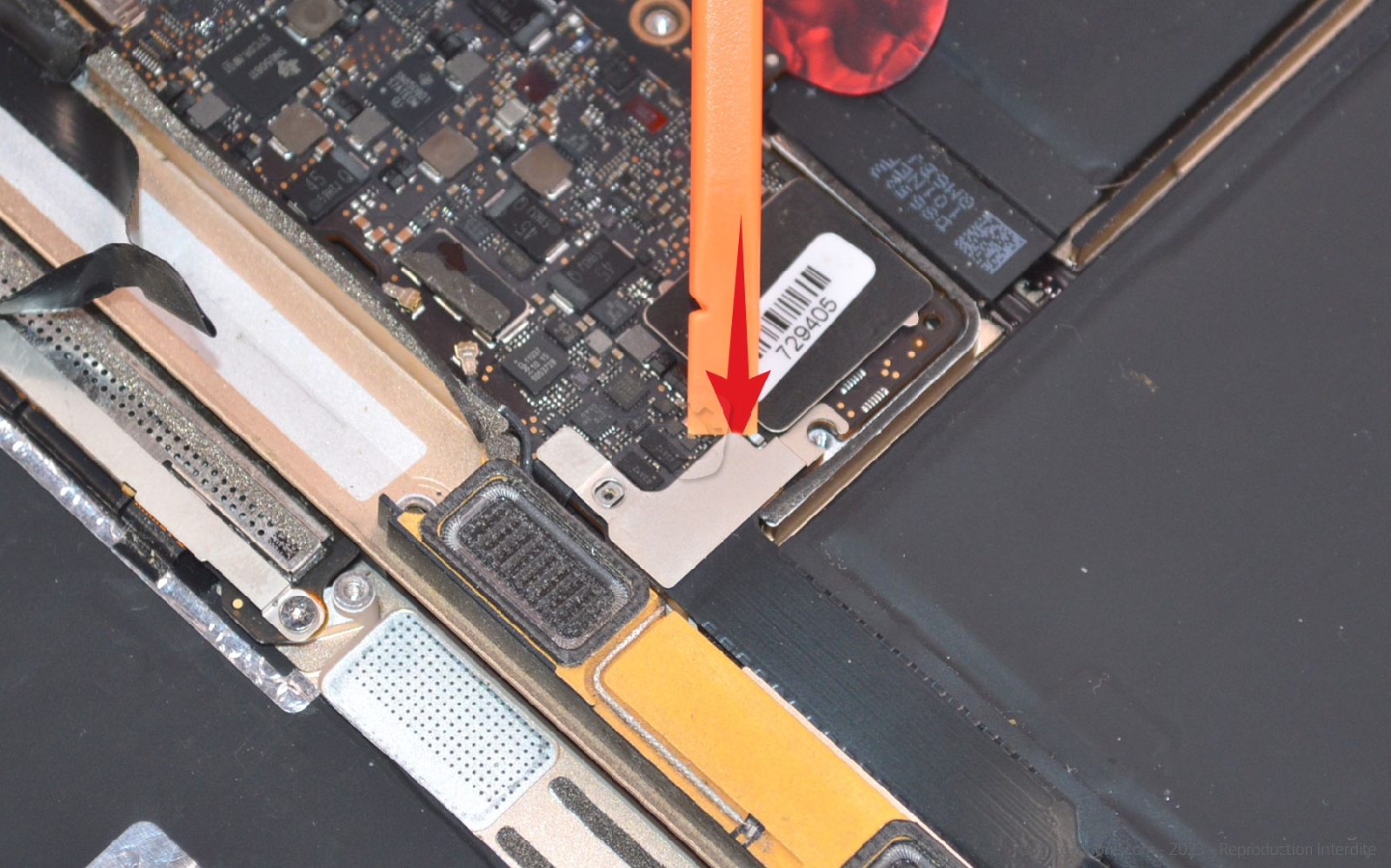 Comment changer la batterie sur Macbook A1534 photo 3