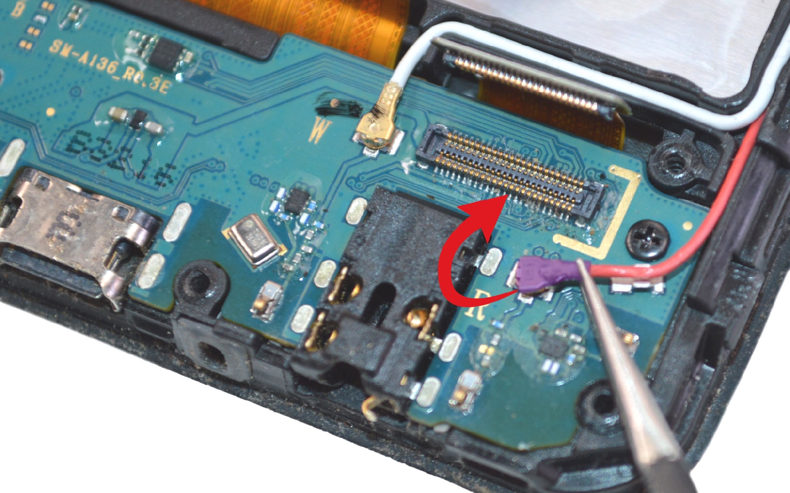 Comment remplacer le bloc écran cassé  sur Galaxy A13 (5G) photo 2