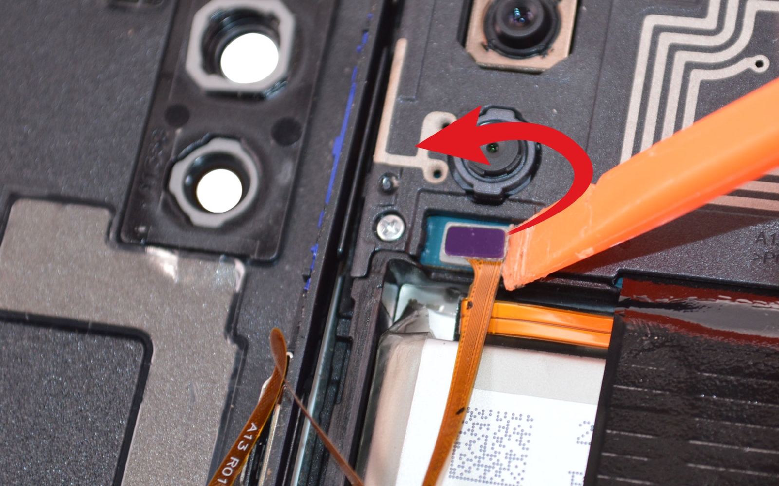 Comment changer le connecteur de charge  sur Galaxy A13 (5G) photo 3