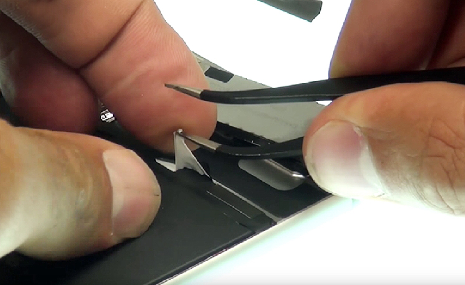 Changement de batterie sur iPhone 7 Plus photo 3