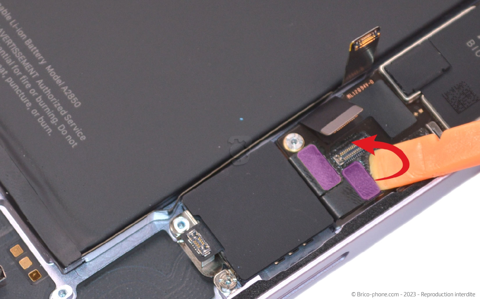 Comment chnager le connecteur de charge  sur iPhone 14 Plus photo 1