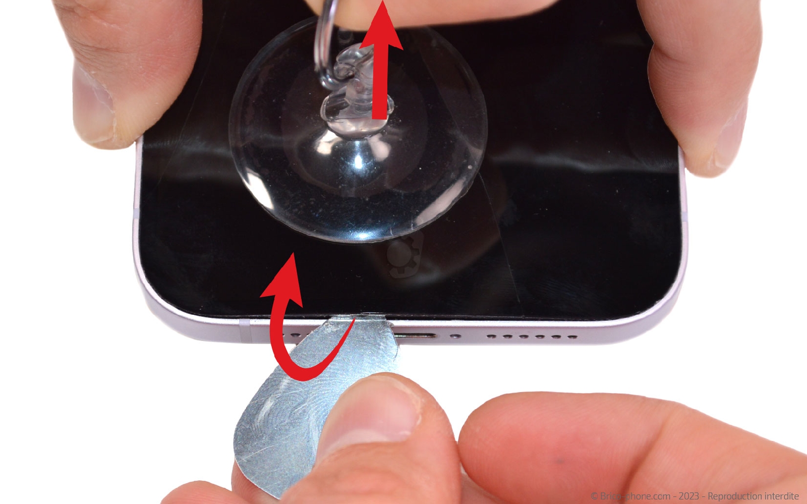 Comment chnager le connecteur de charge  sur iPhone 14 Plus photo 2