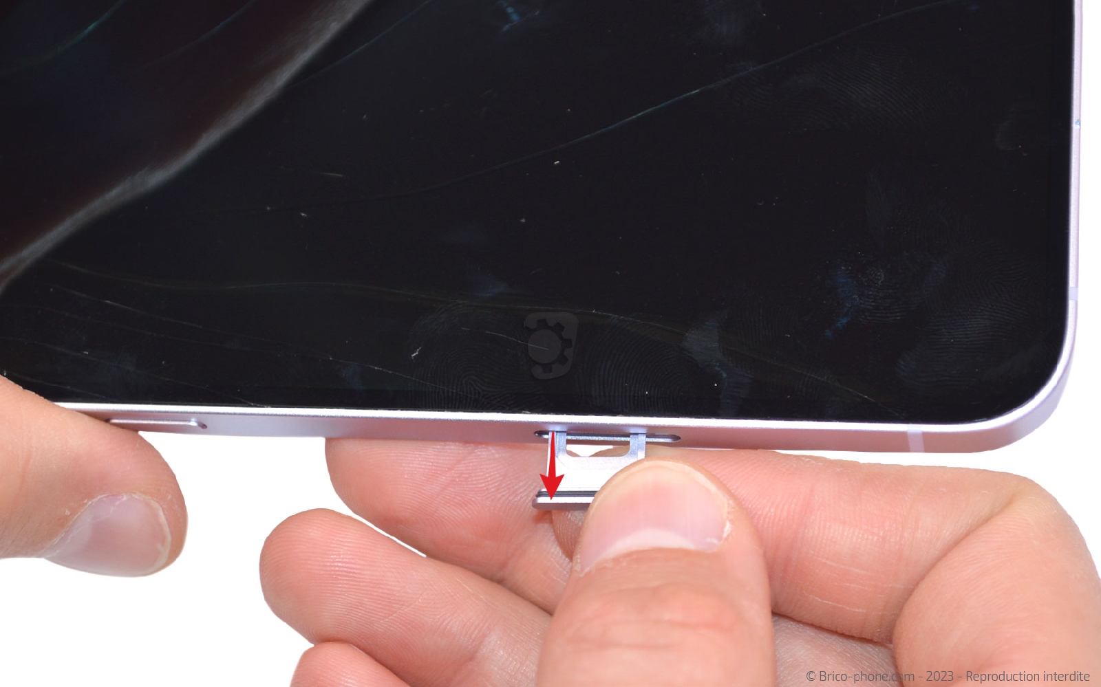 Comment chnager le connecteur de charge  sur iPhone 14 Plus photo 2