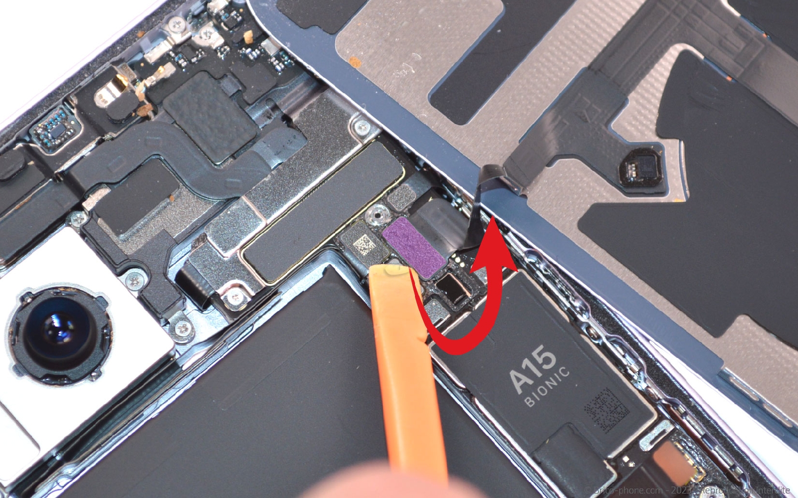 Comment changer le haut-parleur interne sur iPhone 14 Plus photo 3