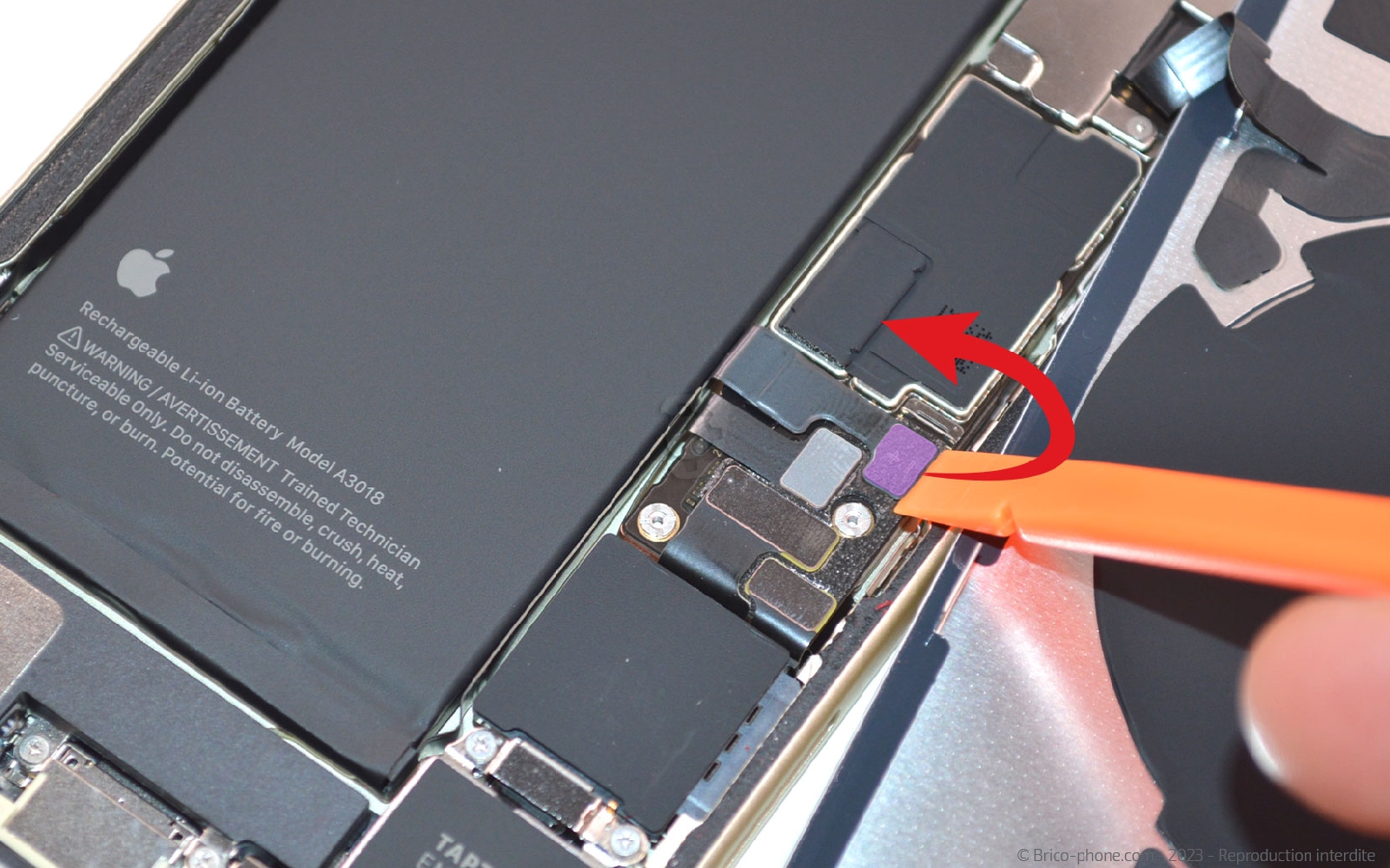 Comment changer la batterie sur iPhone 15 photo 3