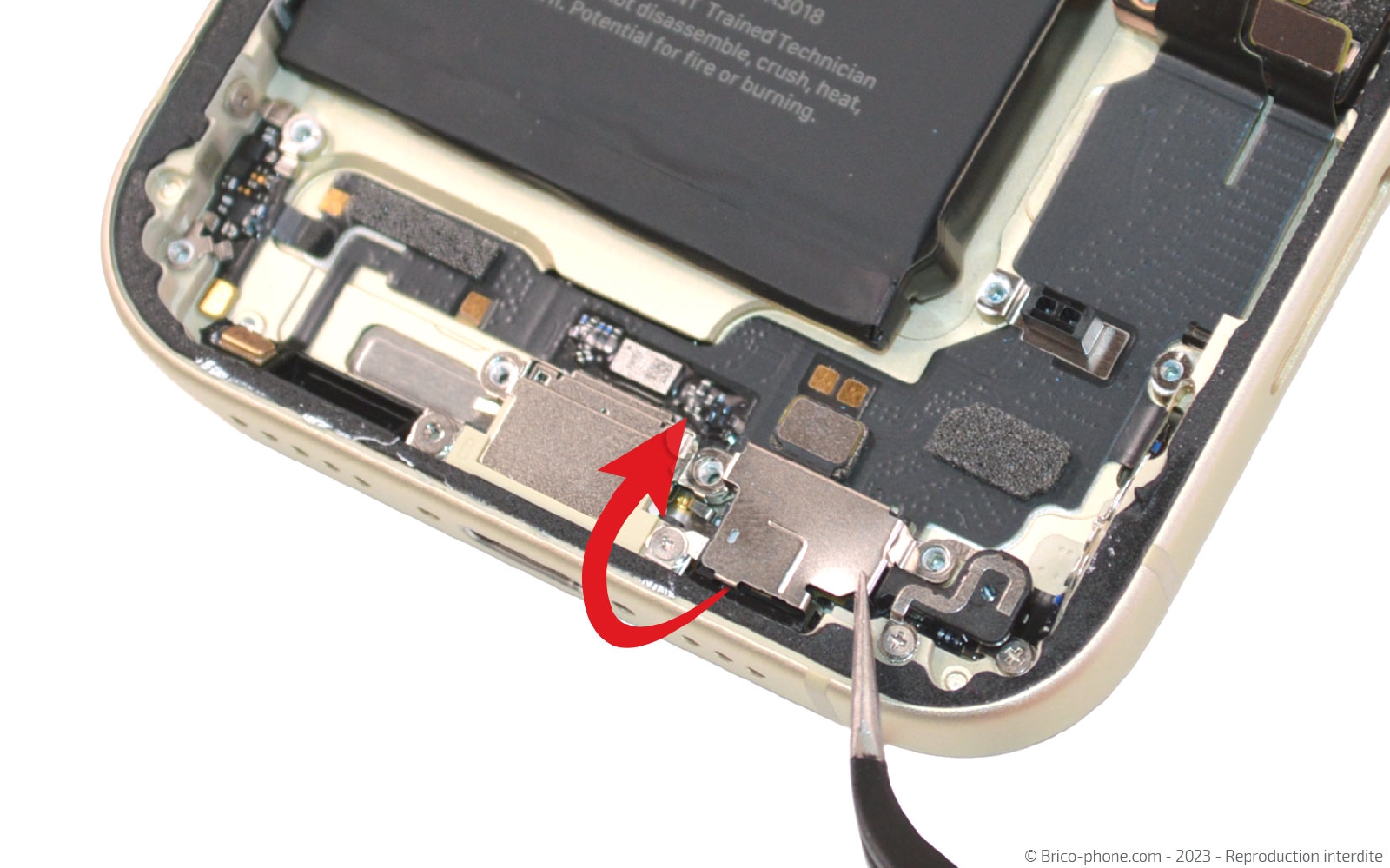 Comment changer le connecteur de charge sur iPhone 15 photo 3