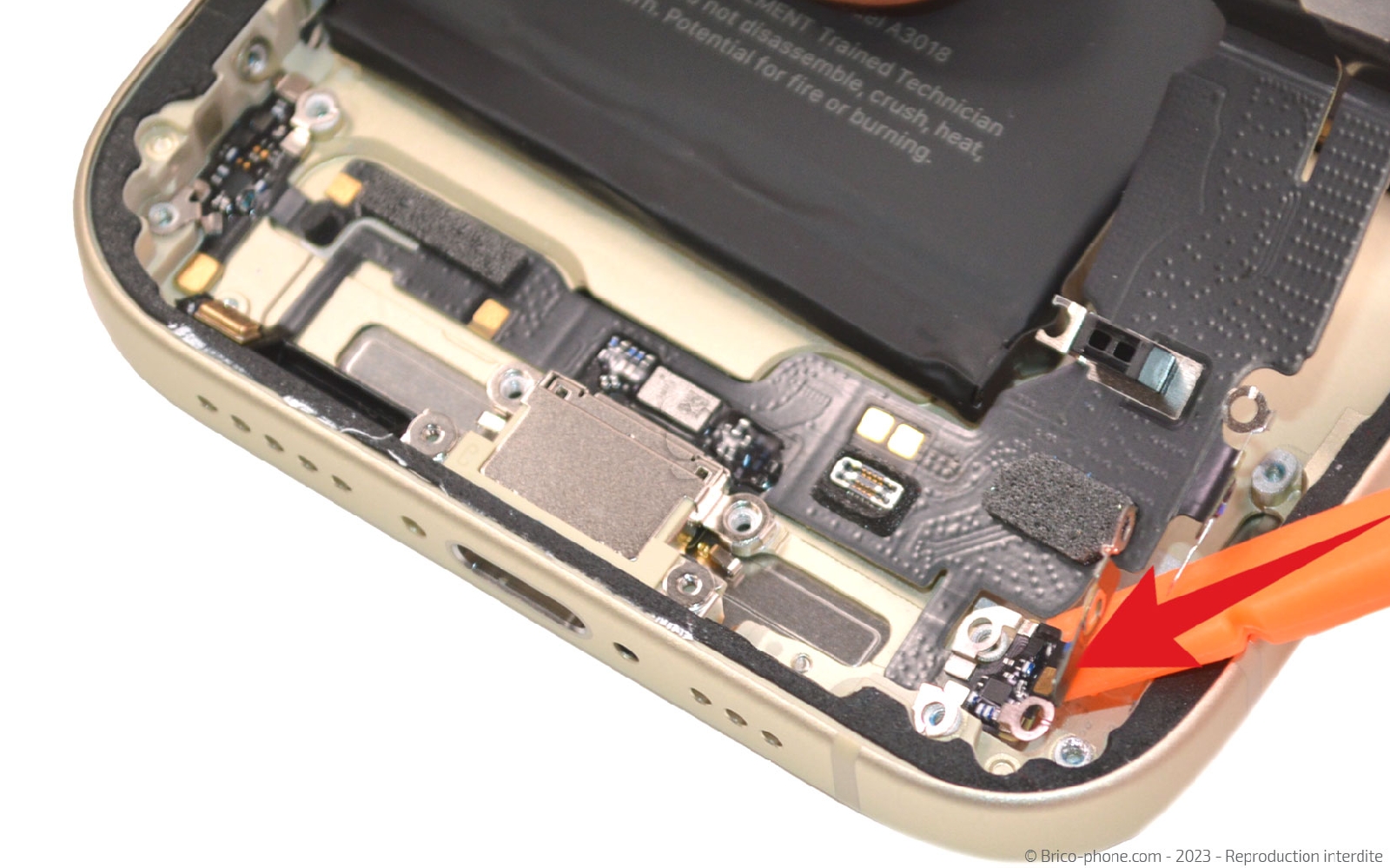 Comment changer le connecteur de charge sur iPhone 15 photo 3