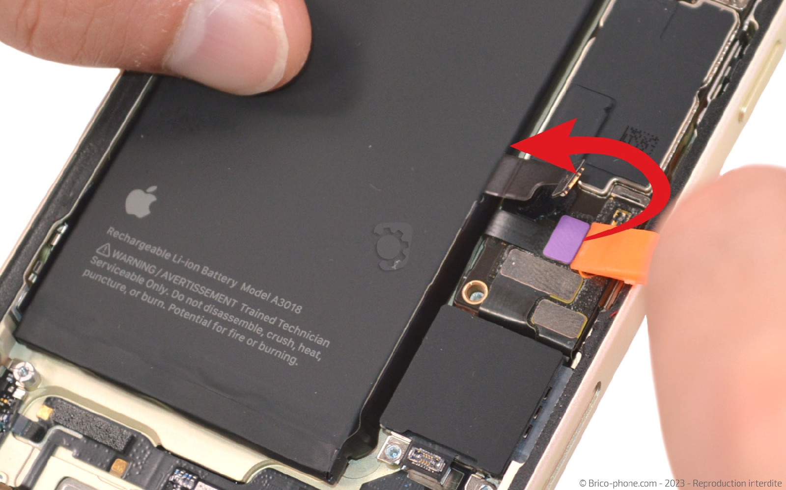 Comment changer le connecteur de charge sur iPhone 15 photo 2