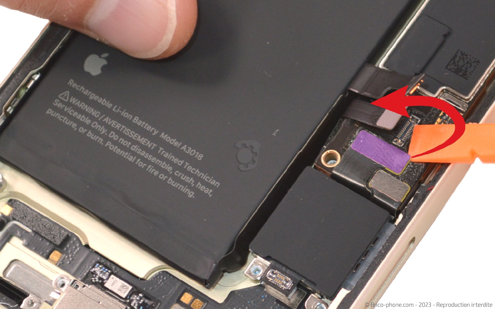 Comment changer le connecteur de charge sur iPhone 15 photo 3