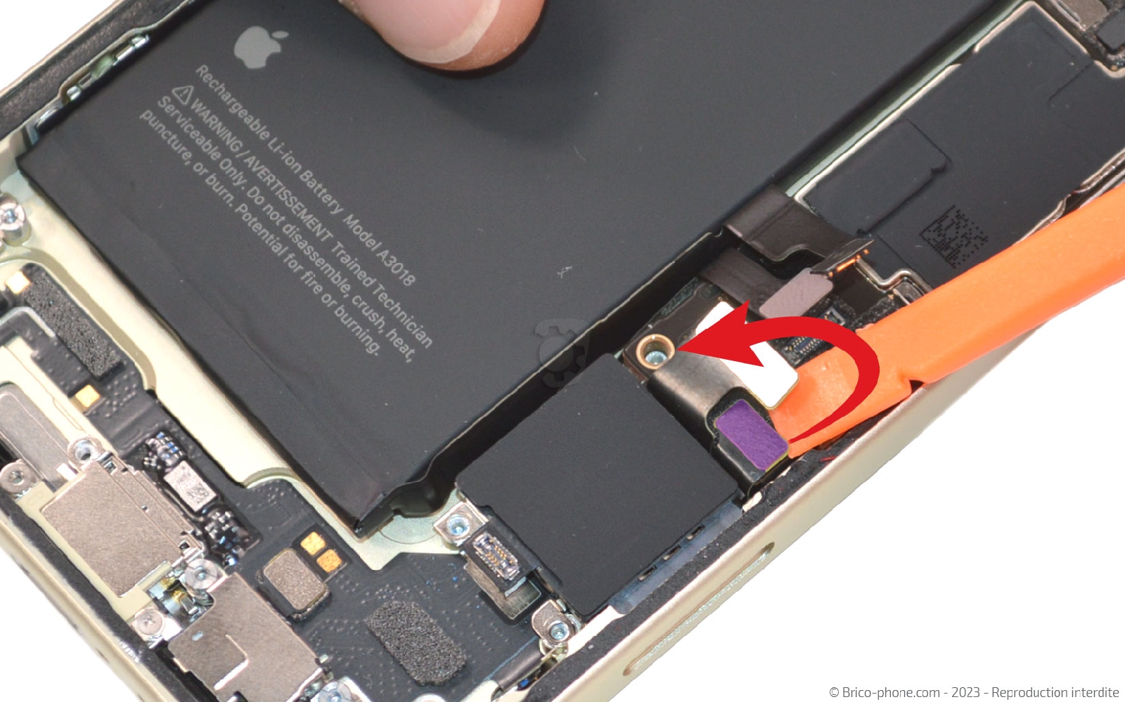Comment changer le connecteur de charge sur iPhone 15 photo 1