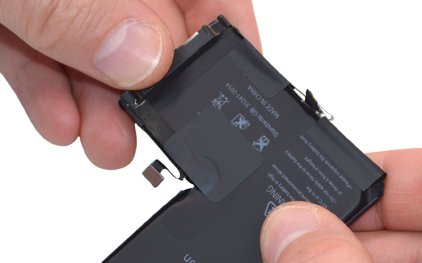 Comment installer la batterie Nocode sur iPhone 11 Pro photo 2