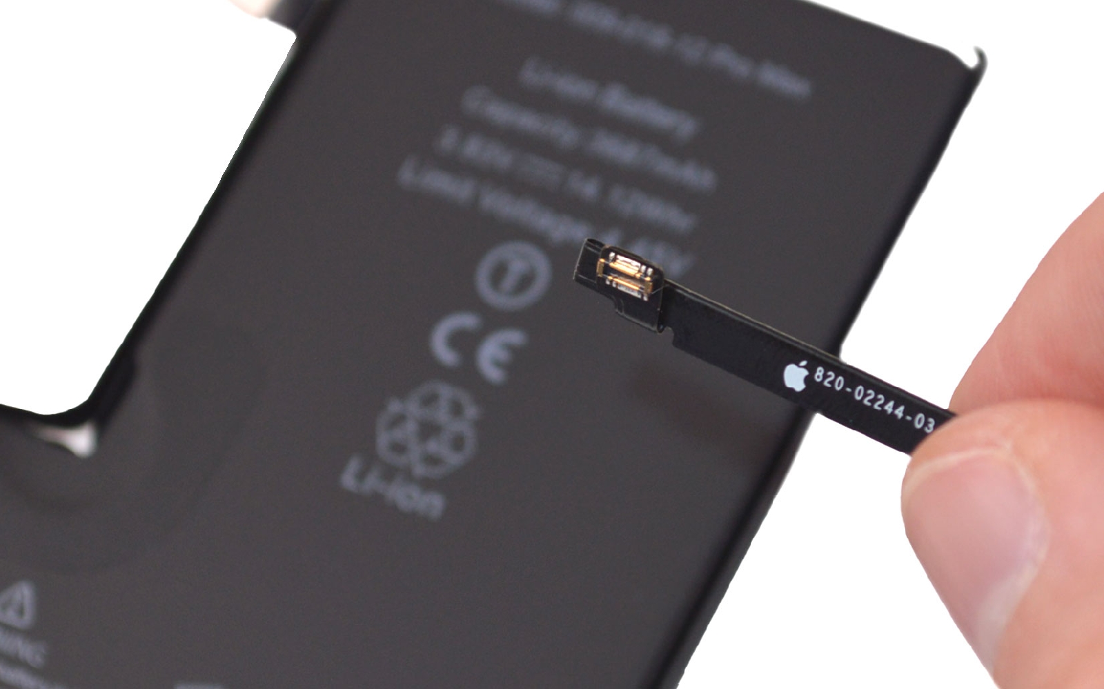 Comment installer la batterie No code sur iPhone 12 Pro Max photo 1