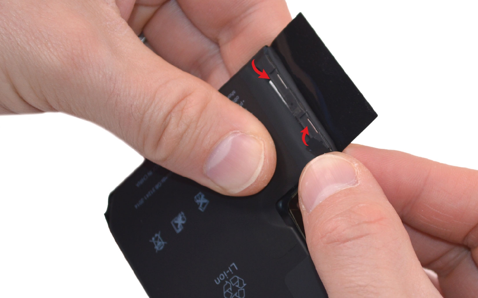 Comment installer la batterie No code sur iPhone 12 Pro Max photo 3