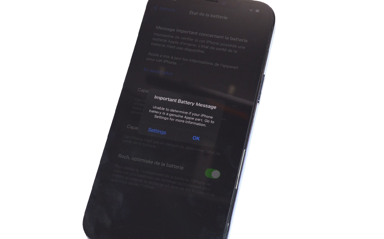 Comment installer la batterie No code sur iPhone 12 Pro Max photo 1