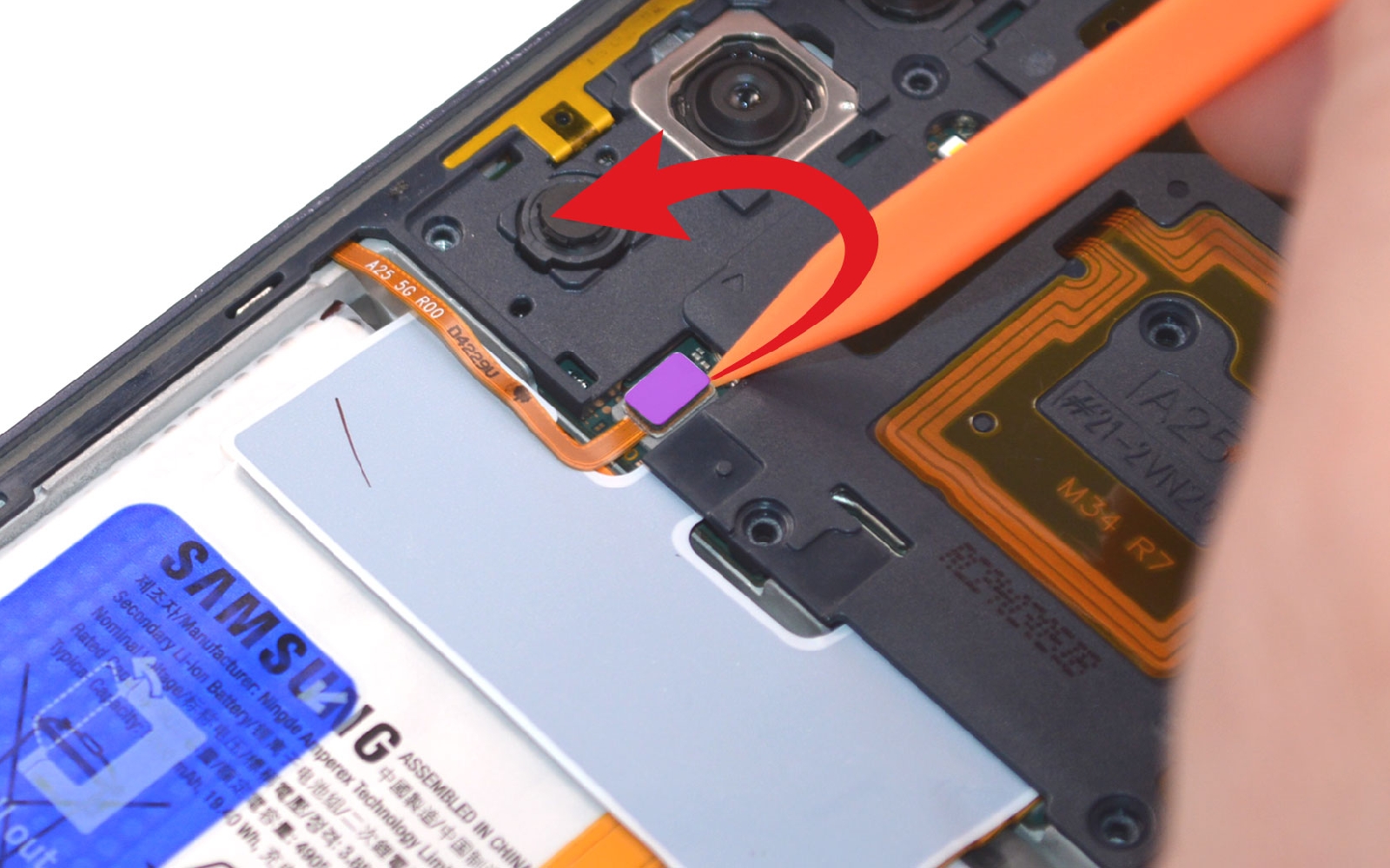 Comment changer la batterie sur Galaxy A25 5G photo 2