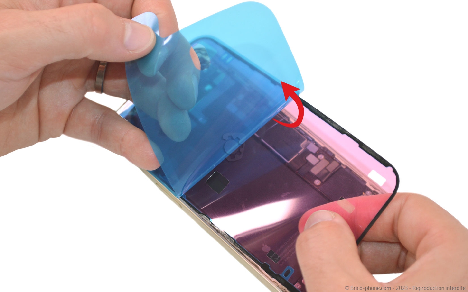 Comment changer le haut-parleur interne sur iPhone 15 photo 2