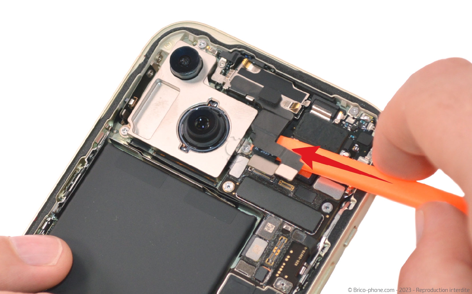 Comment changer le haut-parleur interne sur iPhone 15 photo 3