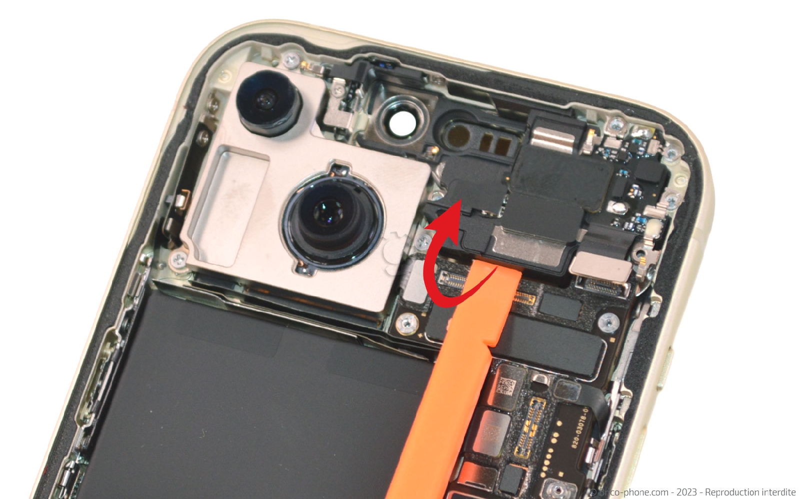 Comment changer le haut-parleur interne sur iPhone 15 photo 3