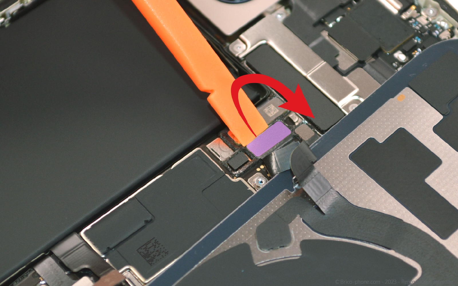 Comment changer le haut-parleur interne sur iPhone 15 photo 1