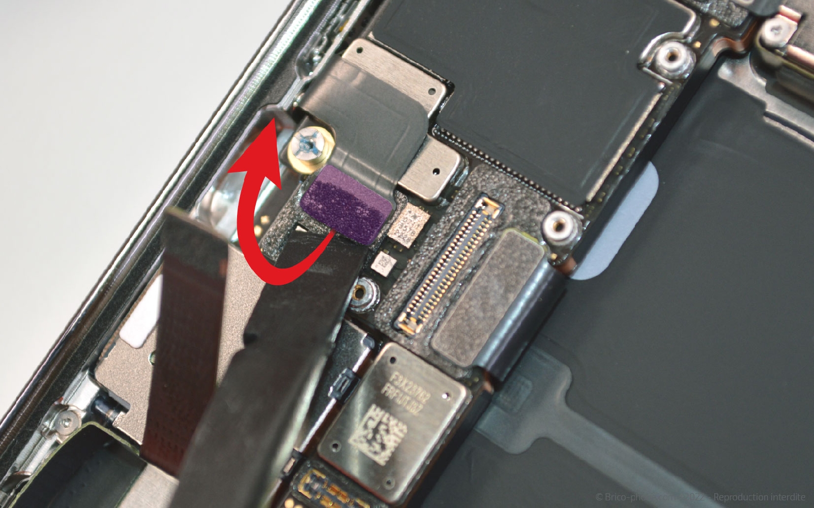  Comment changer le connecteur de charge sur iPhone 14 Pro Max photo 2