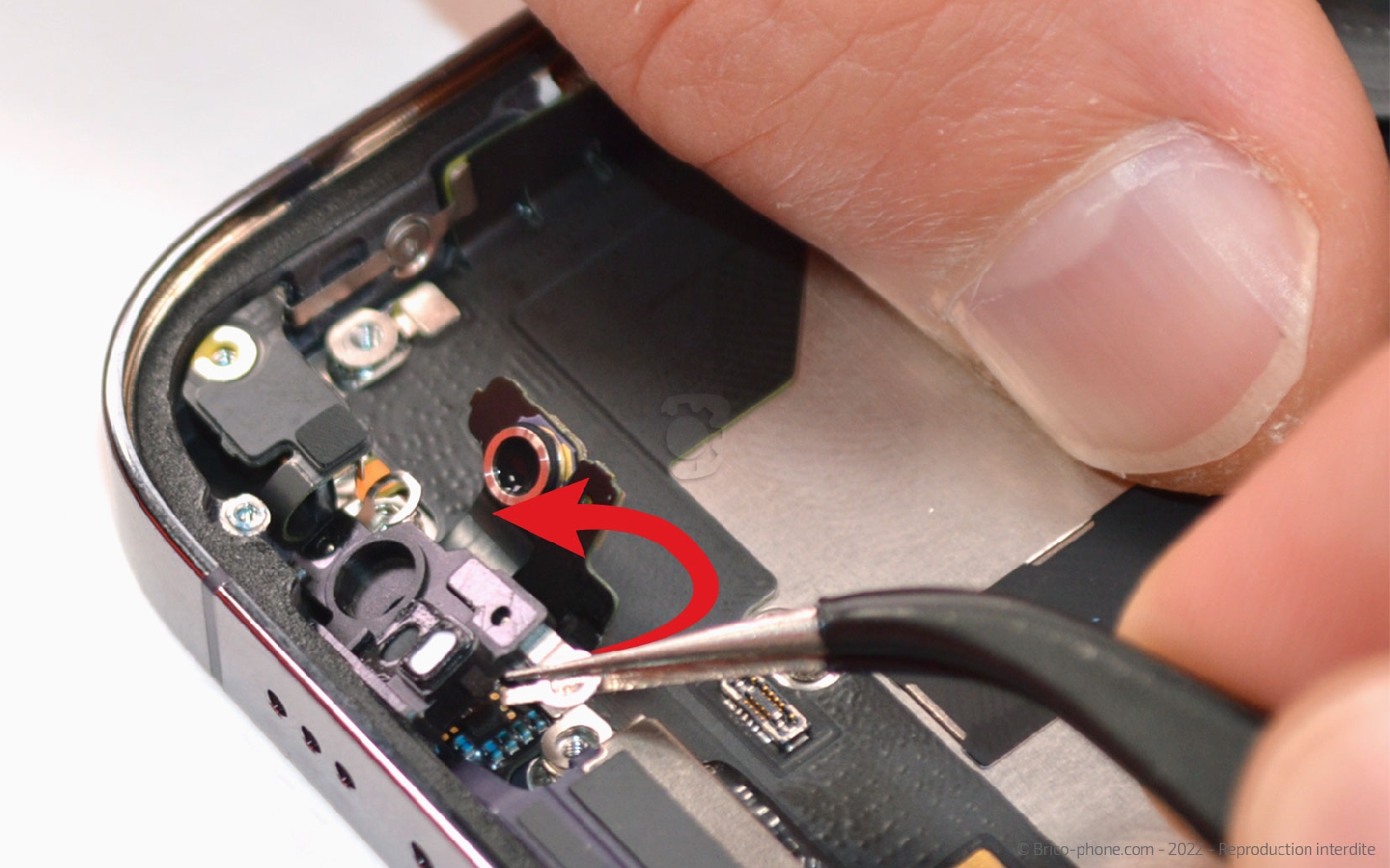  Comment changer le connecteur de charge sur iPhone 14 Pro Max photo 4