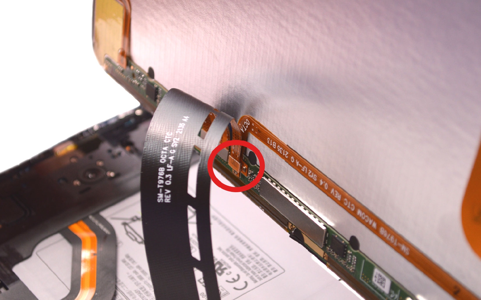 Comment changer la batterie sur Galaxy Tab S7 Plus (SM-T970-SM-T976B) photo 2