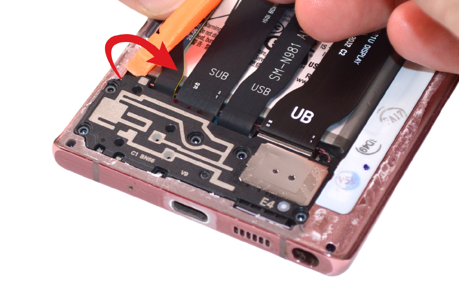 Comment changer la batterie sur Galaxy Note 20 photo 2