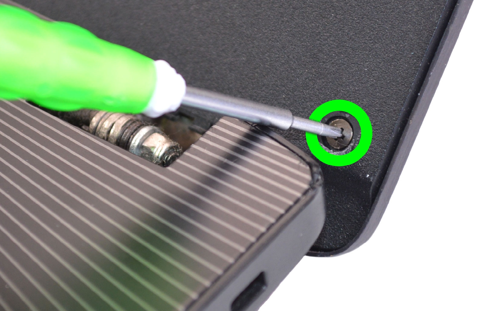 Comment remplacer la dalle LED de son ordinateur portable sur Dalle LED 15-6 photo 2