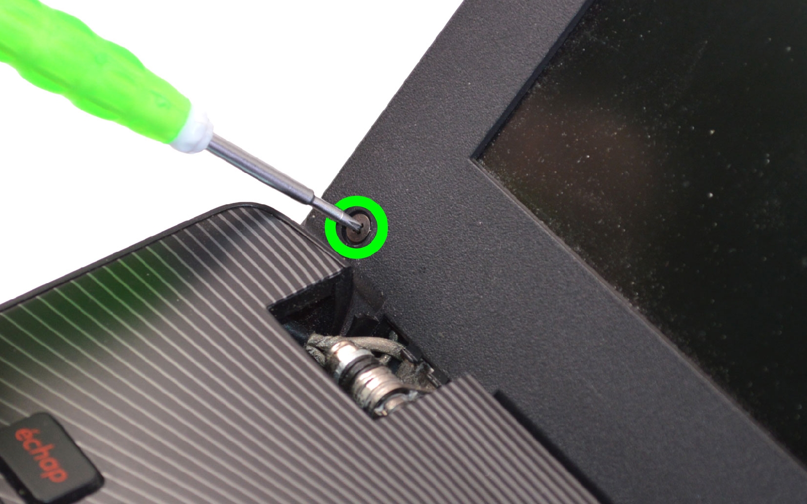 Comment remplacer la dalle LED de son ordinateur portable sur Dalle LED 15-6 photo 3