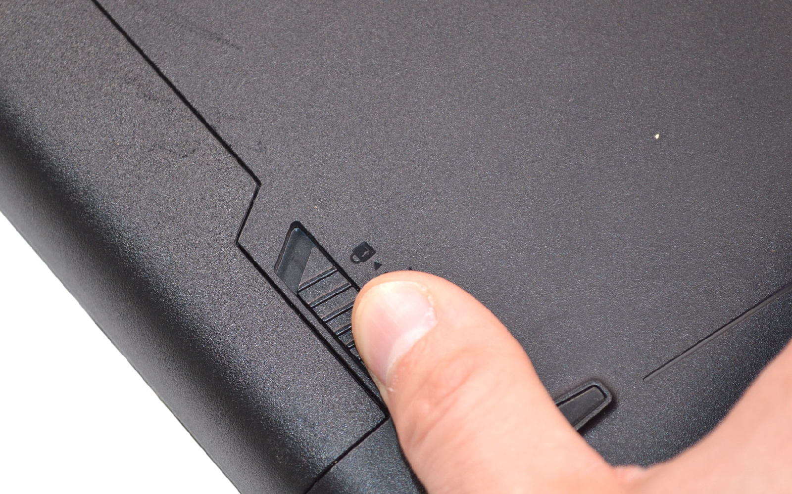 Comment remplacer la dalle LED de son ordinateur portable sur Dalle LED 15-6 photo 1