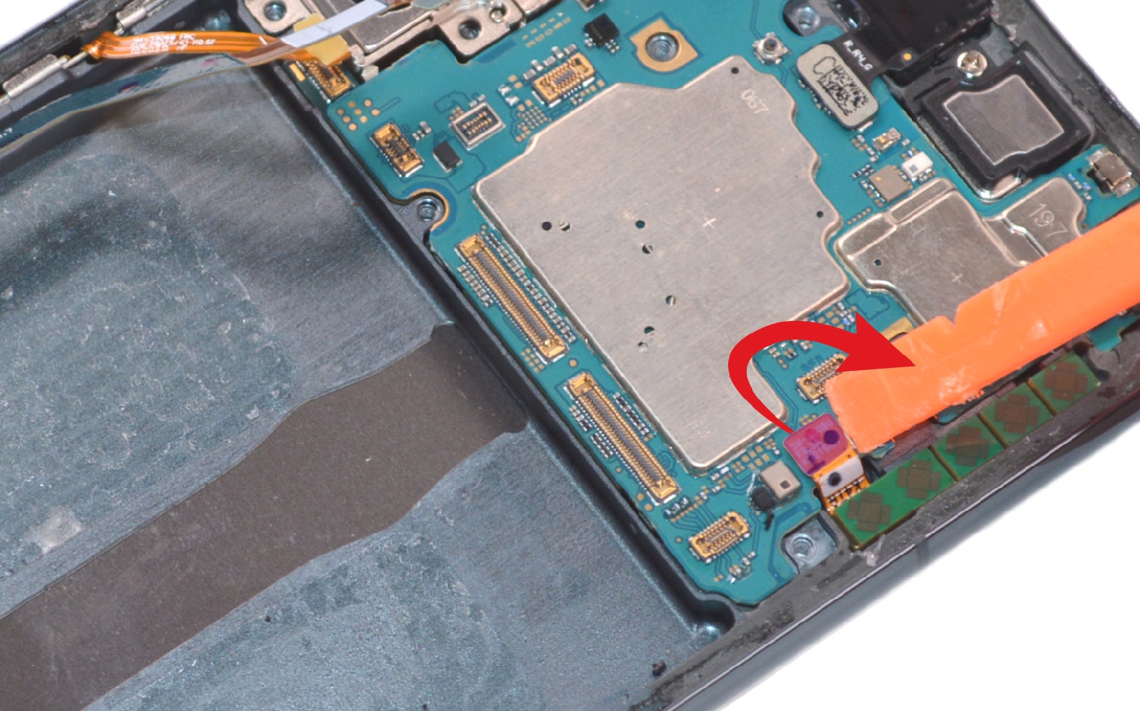 Guide de réparation sur Galaxy S22 plus photo 2