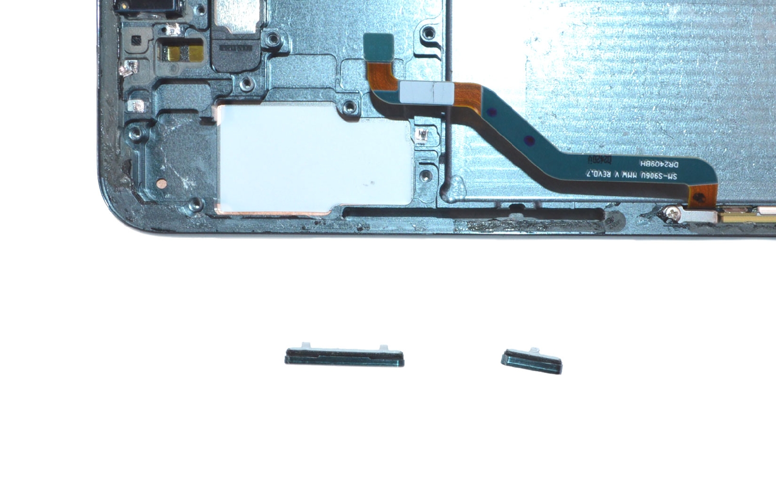 Guide de réparation sur Galaxy S22 plus photo 4