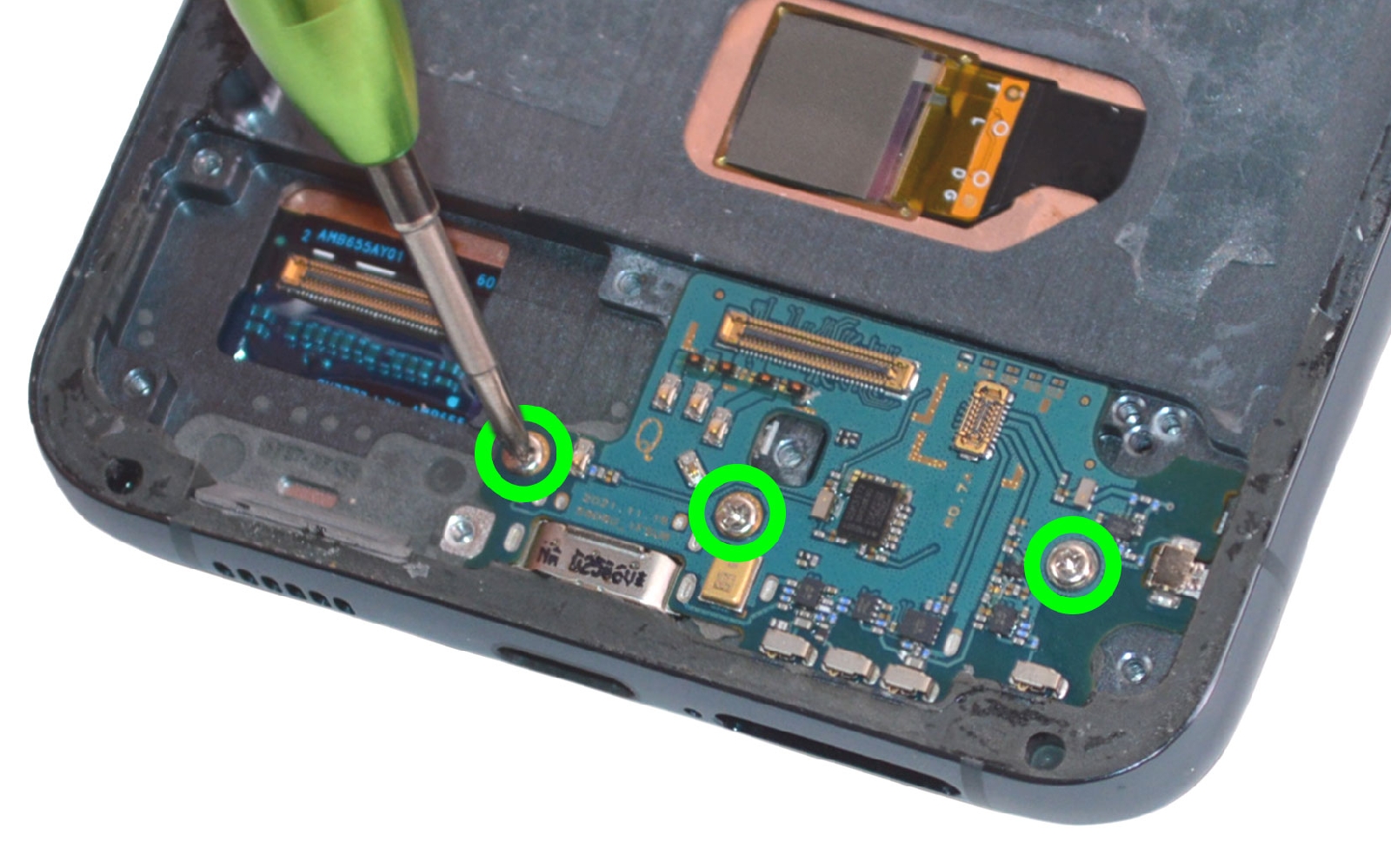 Comment remplacer le bloc écran sur Galaxy S22 plus photo 1