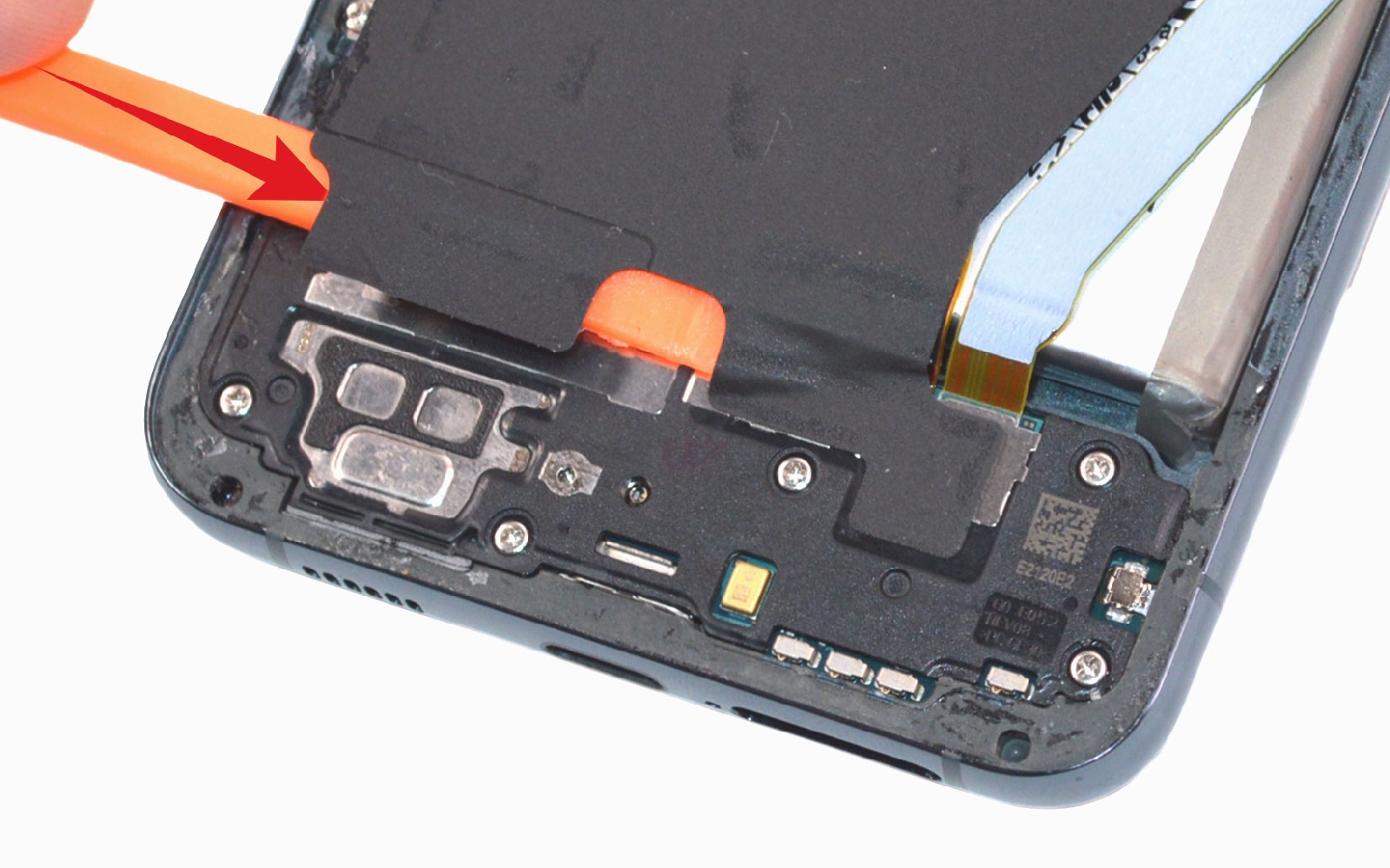 Comment changer la batterie sur Galaxy S22 plus photo 3