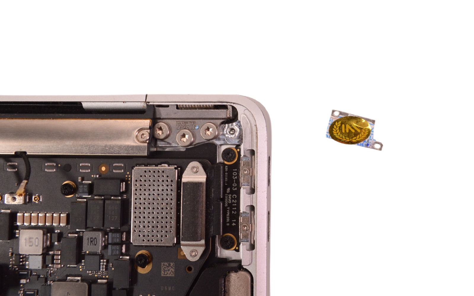 Comment remplacer le bloc écran sur Macbook Air 13 pouces M1 A2337 EMC 3598 - 2020 photo 3