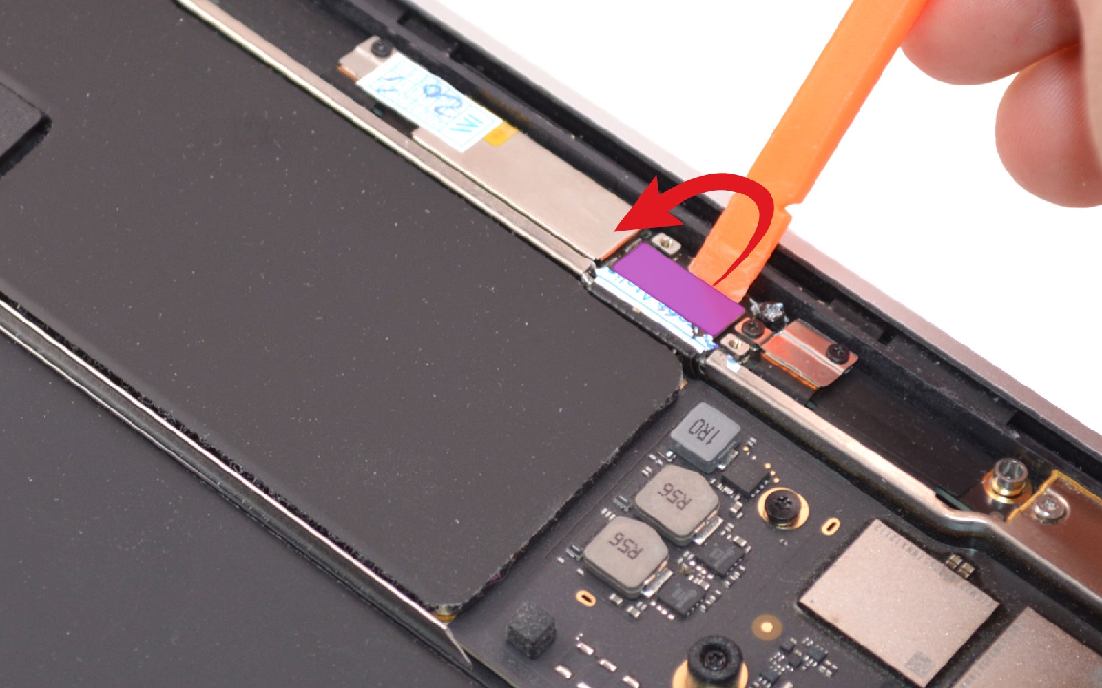Comment remplacer le bloc écran sur Macbook Air 13 pouces M1 A2337 EMC 3598 - 2020 photo 4