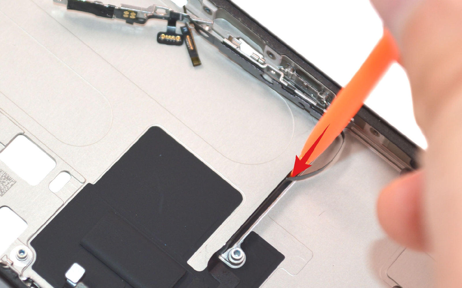 Guide de réparation sur iPhone 16 Pro photo 2