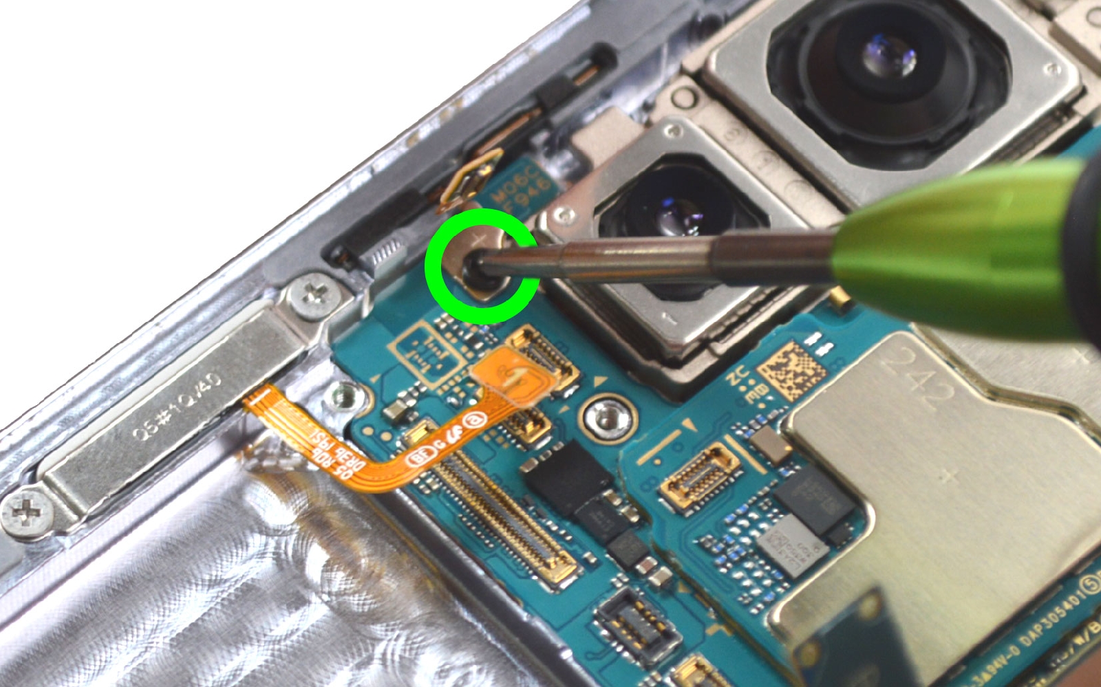 Guide de réparation sur Galaxy Z Fold5 photo 2