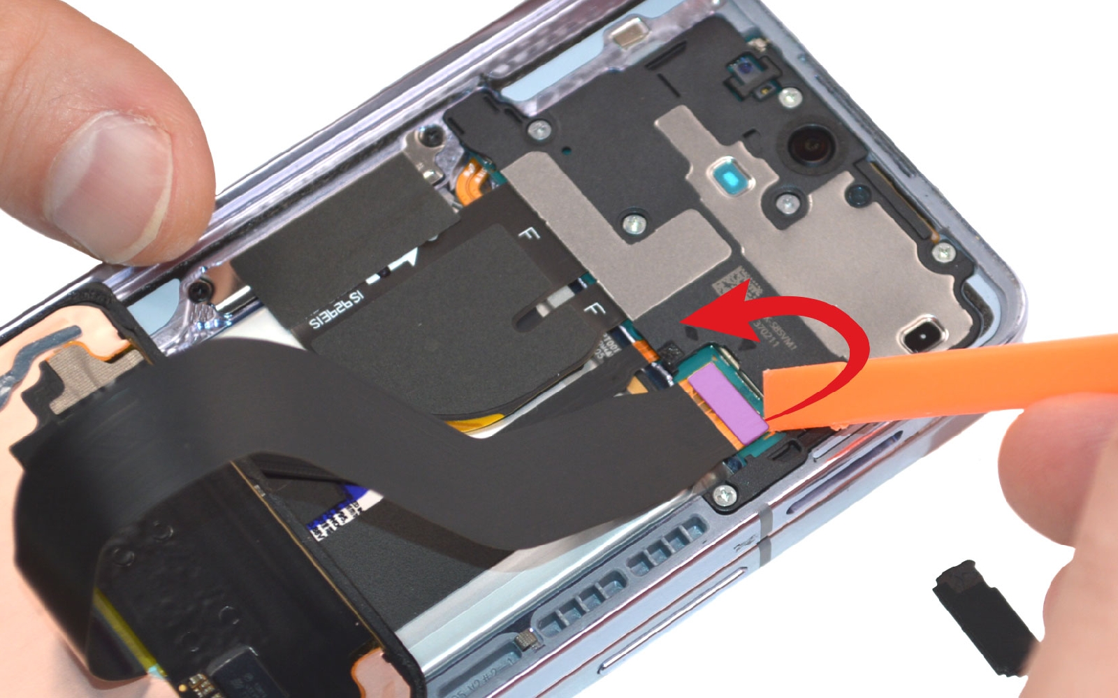 Comment changer la batterie secondaire sur Galaxy Z Fold5 photo 2