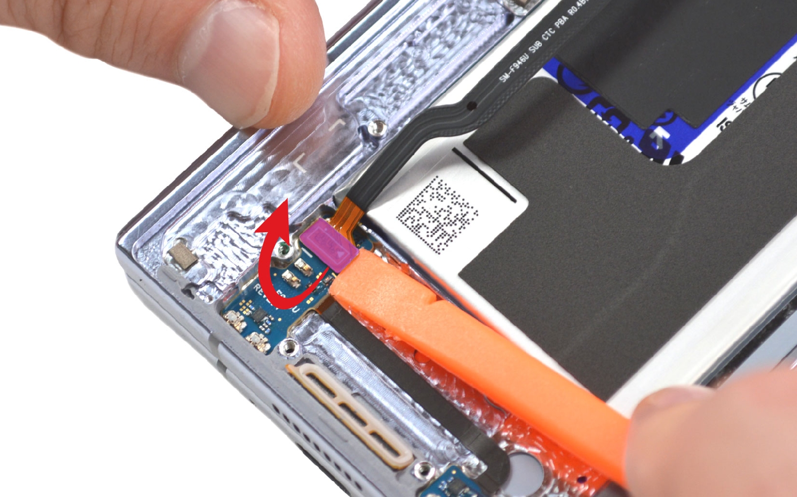 Comment changer la batterie secondaire sur Galaxy Z Fold5 photo 4