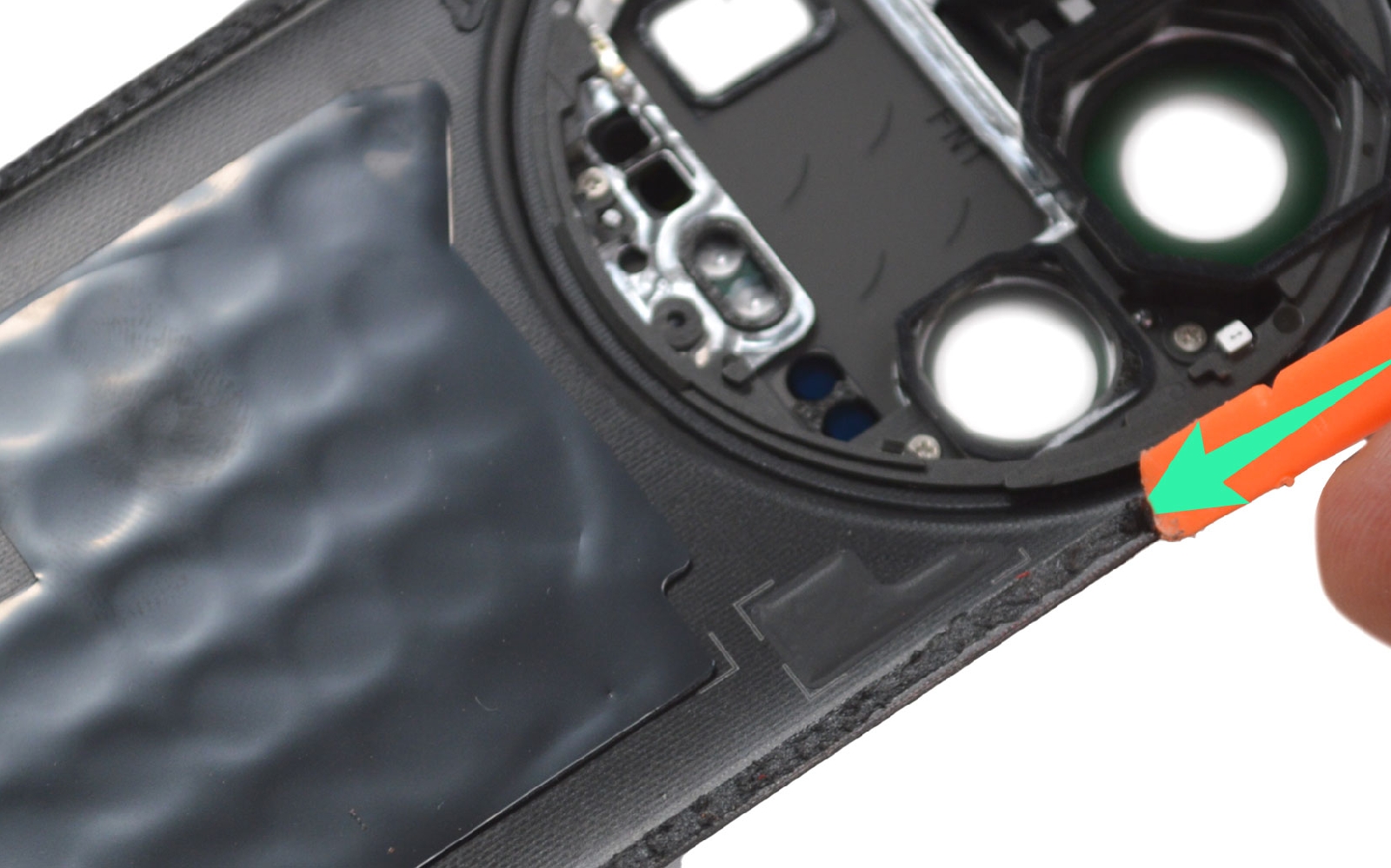 Comment changer le connecteur de charge  sur 14 Ultra photo 1