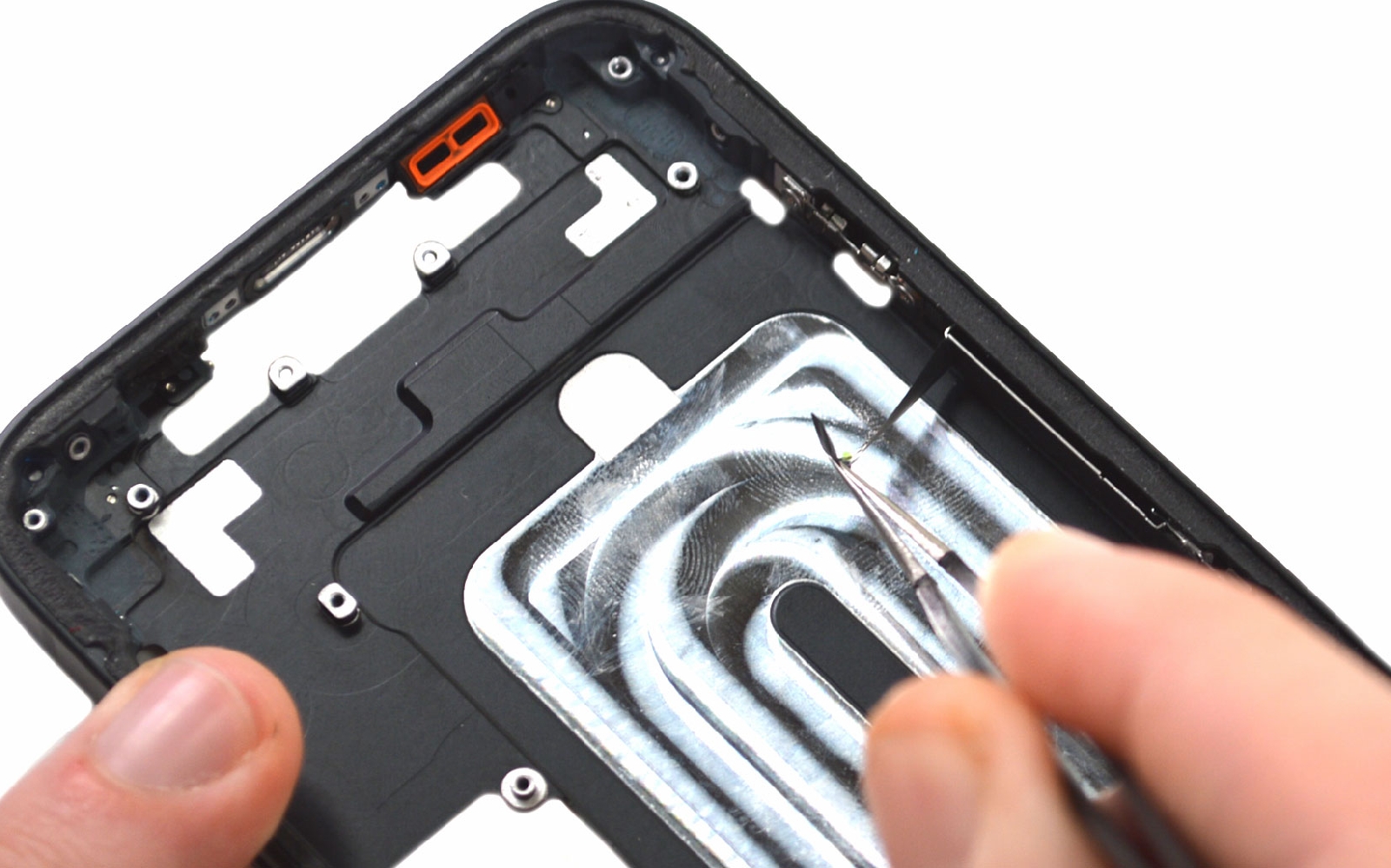 Guide de réparation sur iPhone 16e photo 1